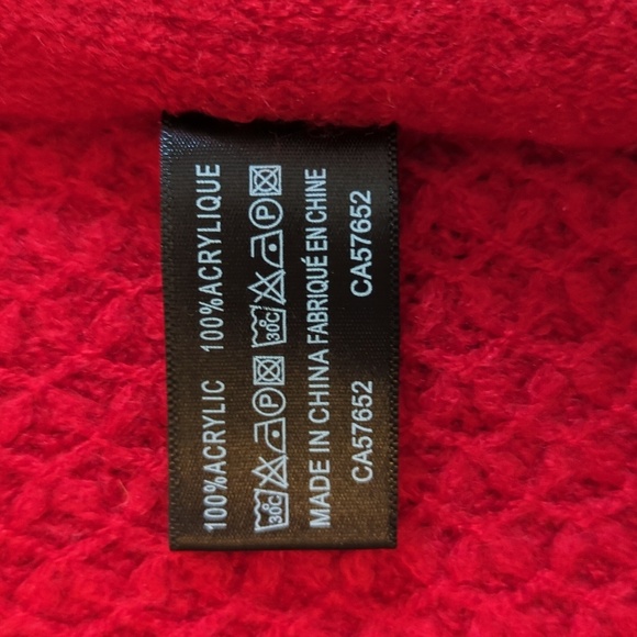 Red Multipurpose Scarf - Picture 9 of 12